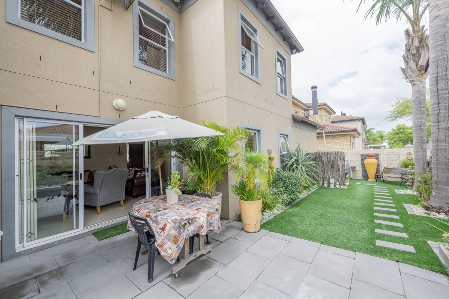 3 Bedroom Property for Sale in Protea Heights Western Cape